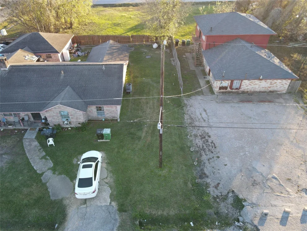 Unit for sale at 12 Nathaniel Brown, Houston, TX 77021