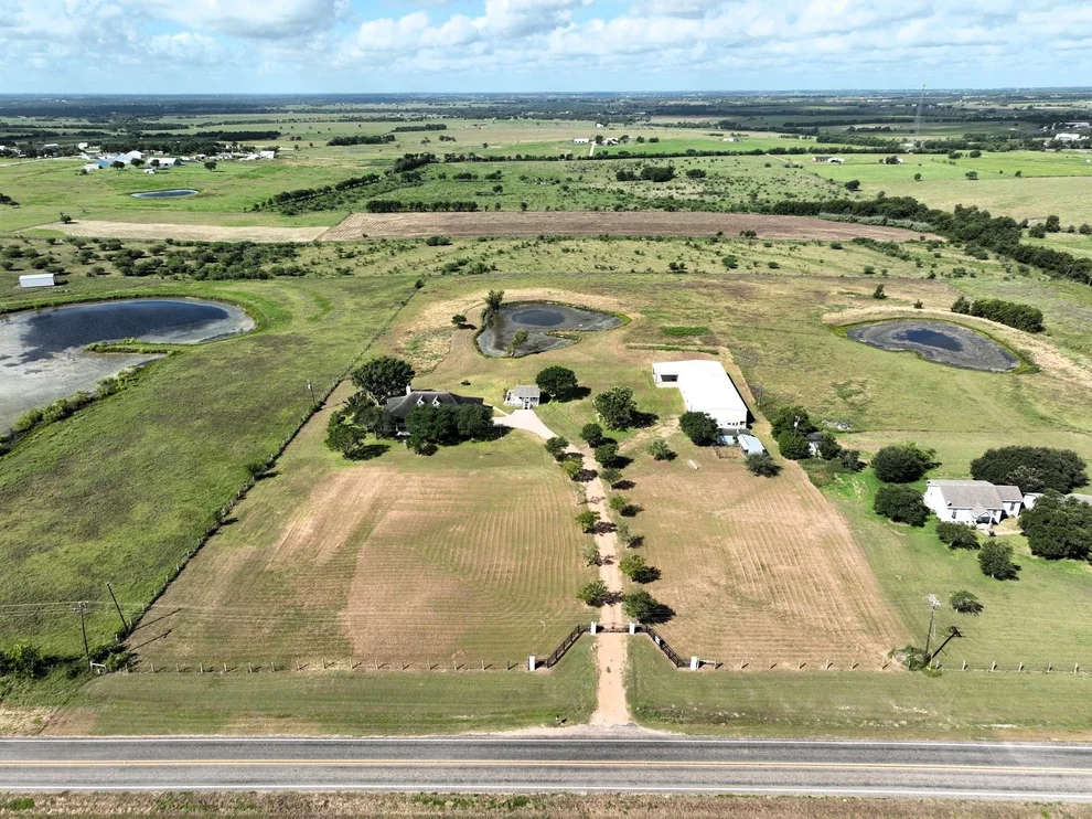 Unit for sale at 2953 Fm 2679, Burton, TX 77835