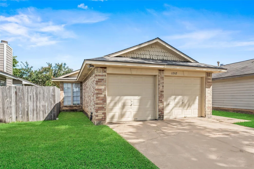 Unit for sale at 11918 Westwold Drive, Tomball, TX 77377