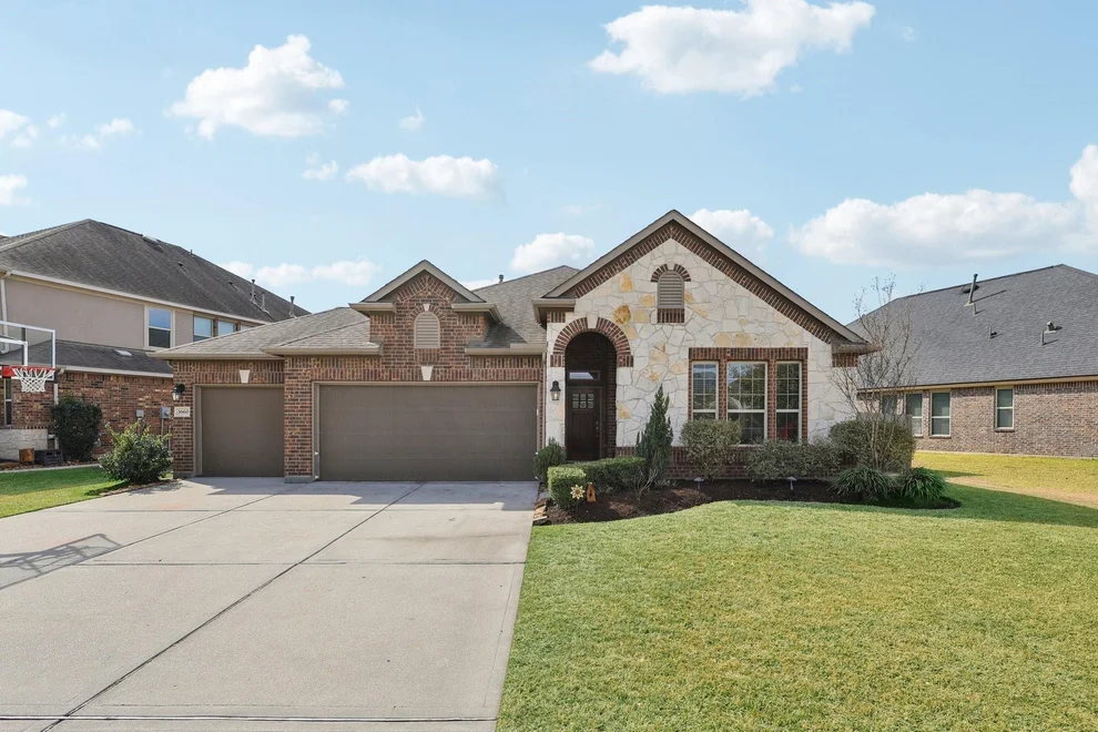 Unit for sale at 3660 Cottage Pines Lane, Spring, TX 77386