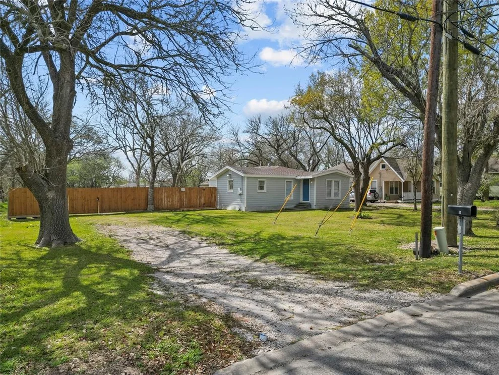 Unit for sale at 1503 Main Street, La Marque, TX 77568