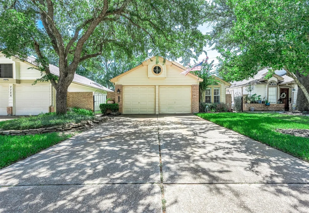 Unit for sale at 7754 Park Falls Drive, Houston, TX 77095