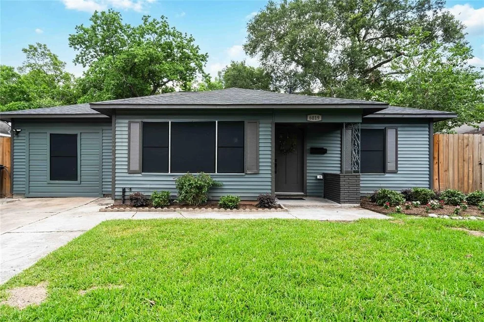 Unit for sale at 6019 Westover Street, Houston, TX 77033