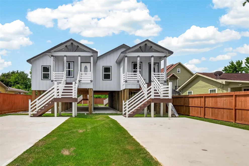 Unit for sale at 7222 Philibert Lane, Houston, TX 77028