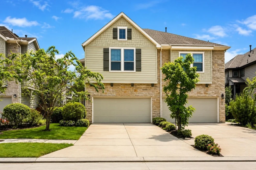 Unit for sale at 8718 Laurel Crest Drive, Missouri City, TX 77459