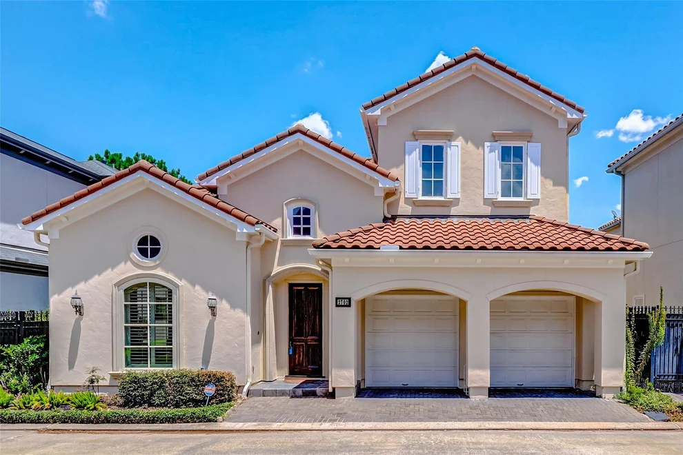 Unit for sale at 2702 Tudor Manor, Houston, TX 77082