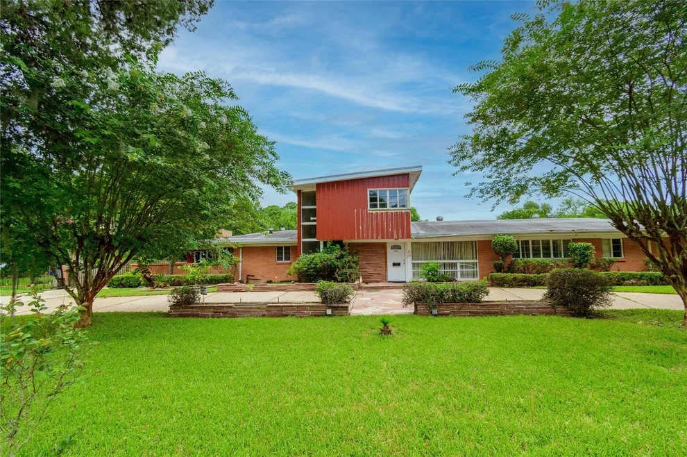 Unit for sale at 4505 N Roseneath Drive, Houston, TX 77021