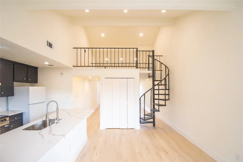 Unit for sale at 10626 Bexley Drive, Houston, TX 77099