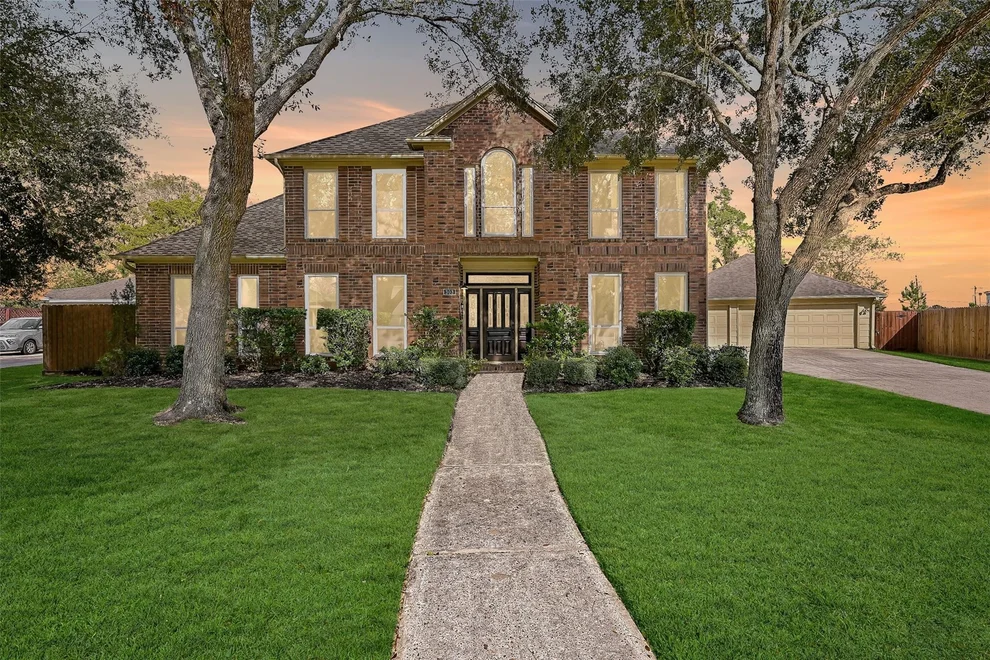 Unit for sale at 303 Regency Court, Friendswood, TX 77546