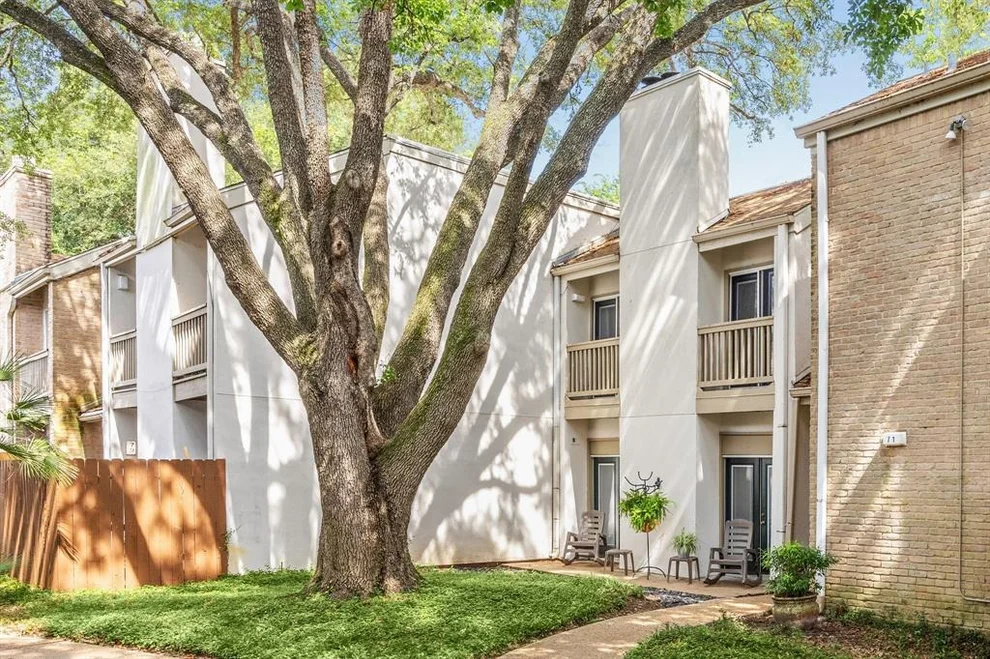 Unit for sale at 2100 Tanglewilde Street, Houston, TX 77063