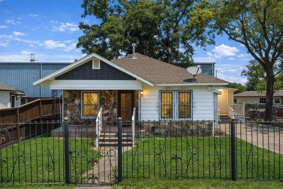 Unit for sale at 6633 Avenue T, Houston, TX 77011