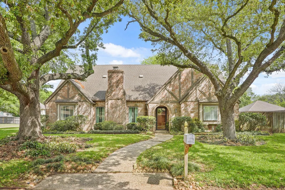 Unit for sale at 20538 Manette Drive, Katy, TX 77450