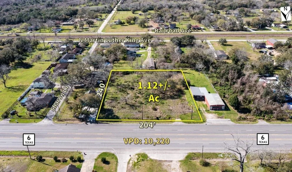 Unit for sale at 6521 Highway 6, Hitchcock, TX 77563