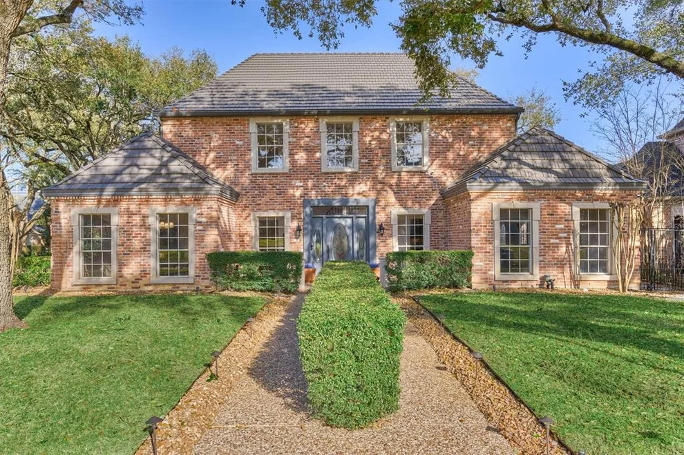 Unit for sale at 703 Crossroads Drive, Houston, TX 77079