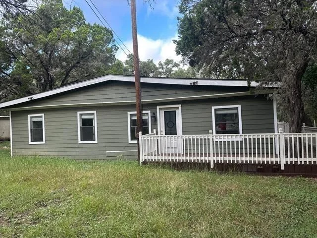 Unit for sale at 129 New York Avenue, Lakehills, TX 78063