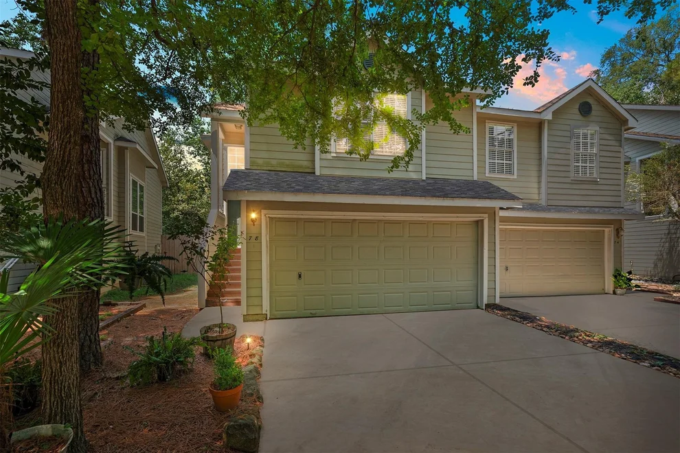 Unit for sale at 78 N Walden Elms Circle, The Woodlands, TX 77382