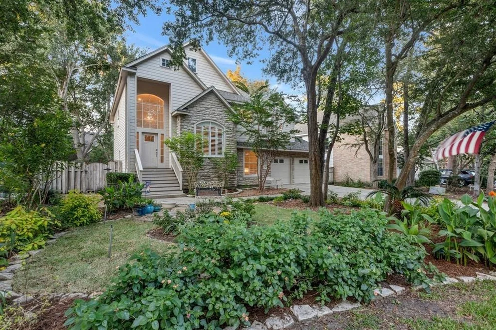 Unit for sale at 54 S Bethany Bend Circle, The Woodlands, TX 77382