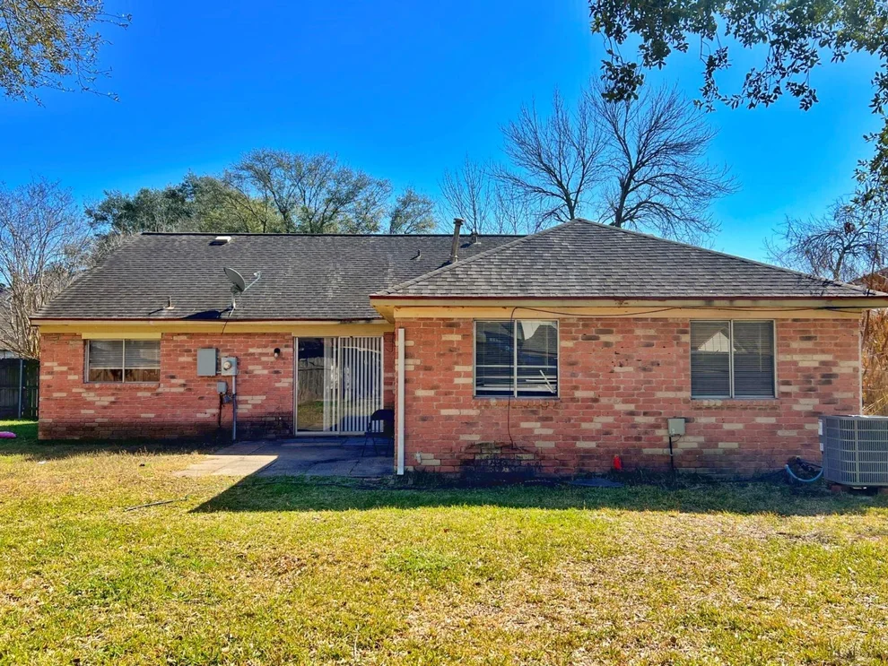 Unit for sale at 13442 Bridgewalk Lane, Houston, TX 77041