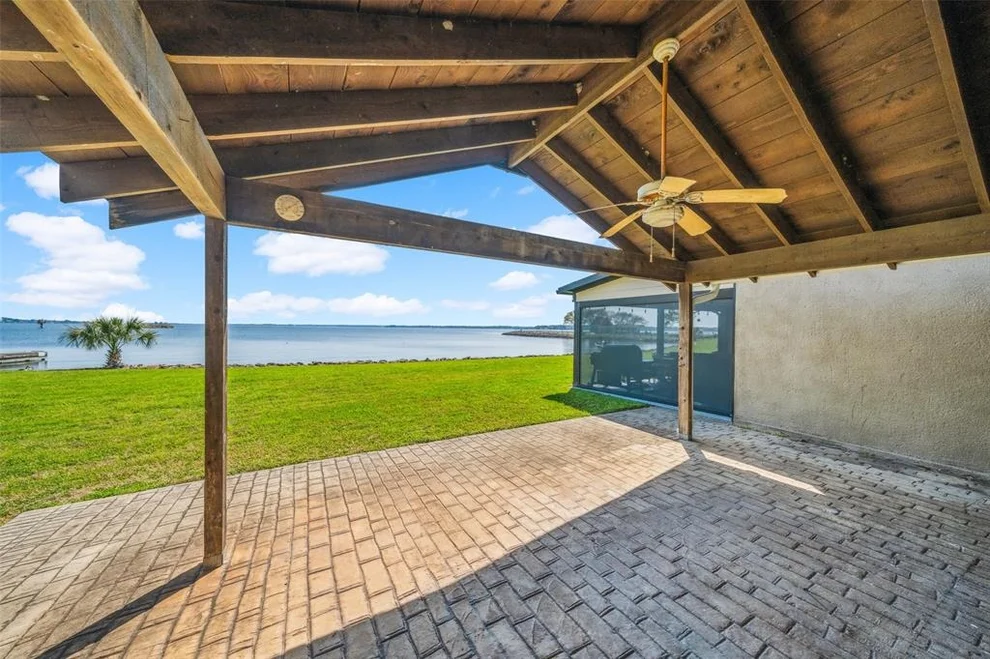 Unit for sale at 2015 Lakewood Court, Willis, TX 77318