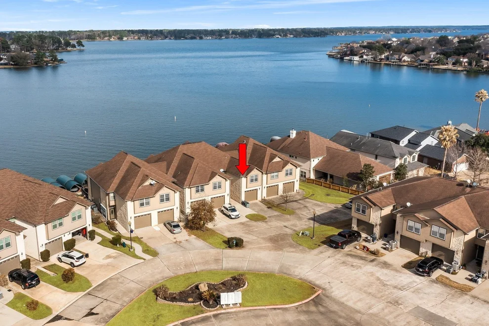 Unit for sale at 17570 Highway 105 W, Montgomery, TX 77356