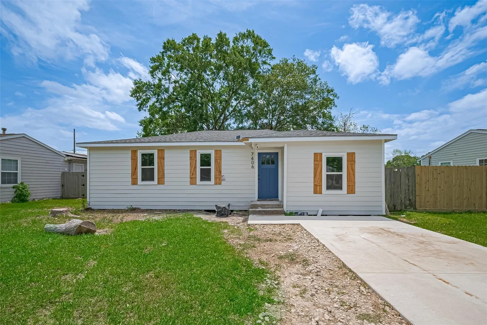 Unit for sale at 7406 Valeda Drive, Deer Park, TX 77536