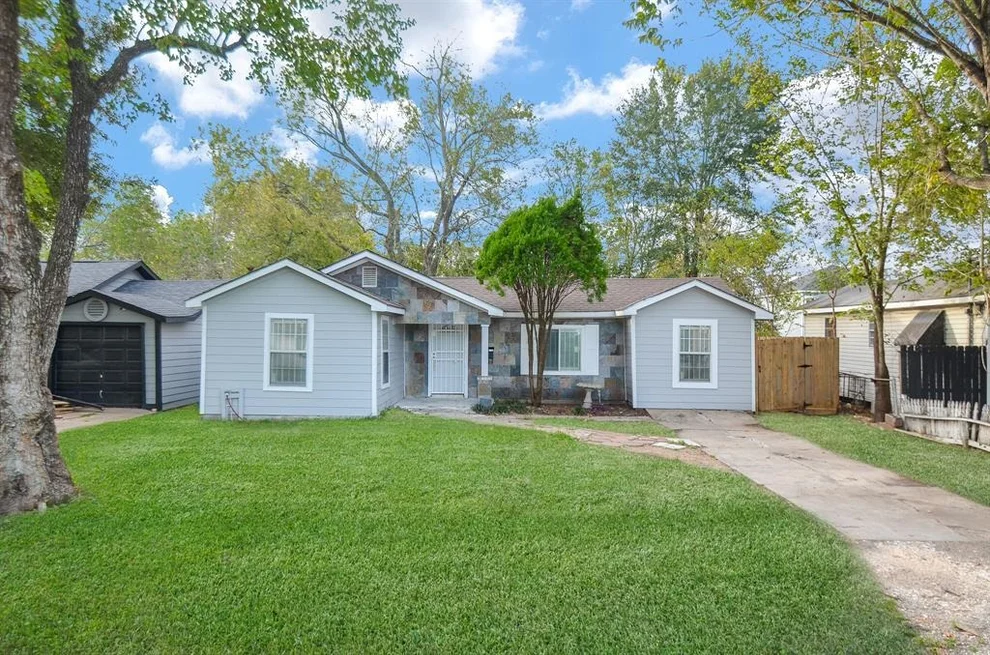 Unit for sale at 4410 Knoxville Street, Houston, TX 77051