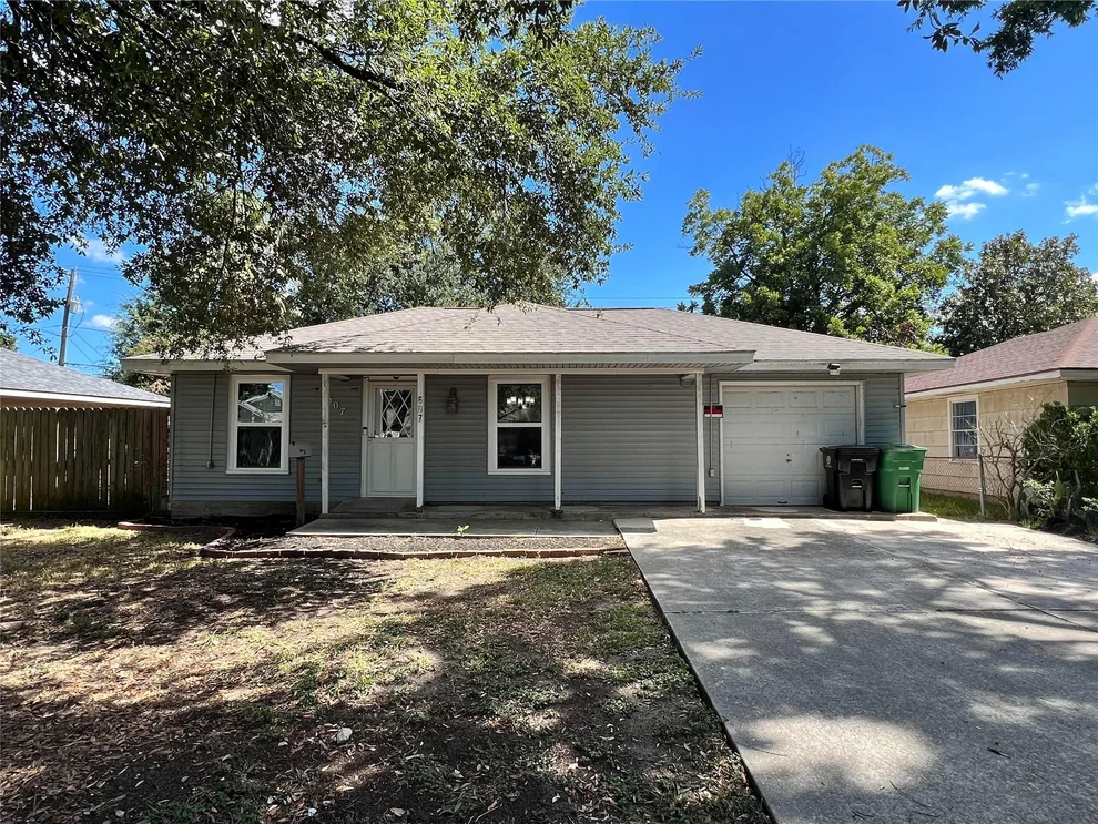 Unit for sale at 607 Ogilvie Street, Houston, TX 77017