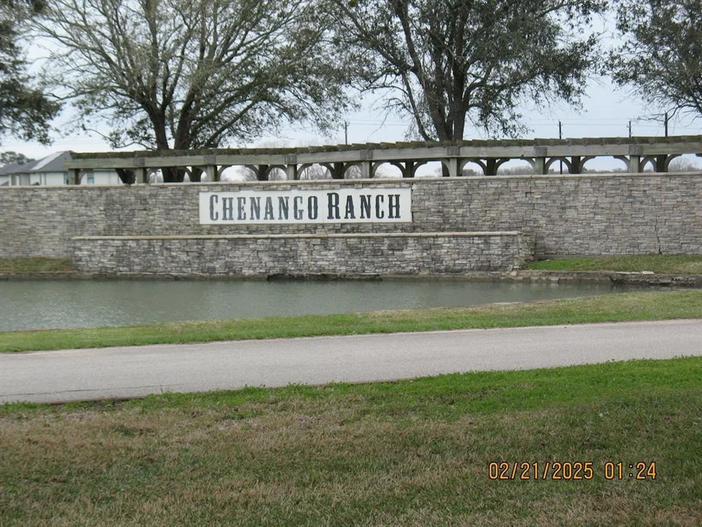 Unit for sale at 23110 Fm-521, Angleton, TX 77515