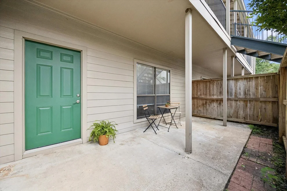 Unit for sale at 1100 Augusta Drive, Houston, TX 77057