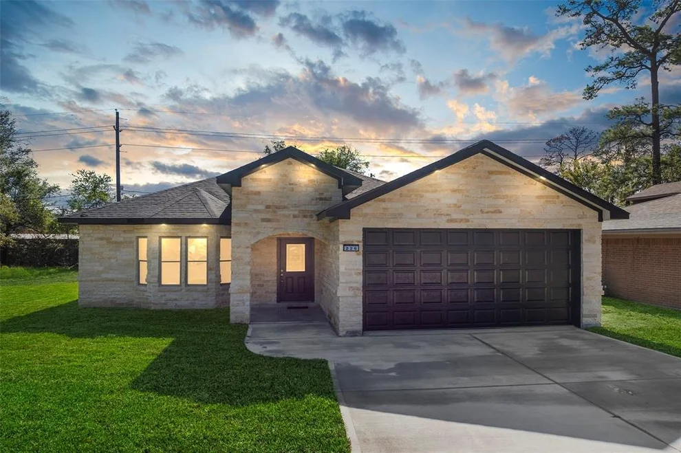 Unit for sale at 226 Glencroft Court, Houston, TX 77336
