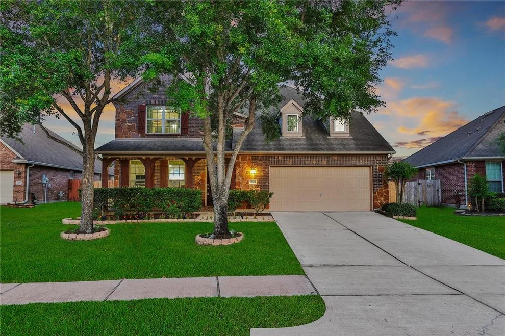 Unit for sale at 12604 Blossom Walk Court, Pearland, TX 77584