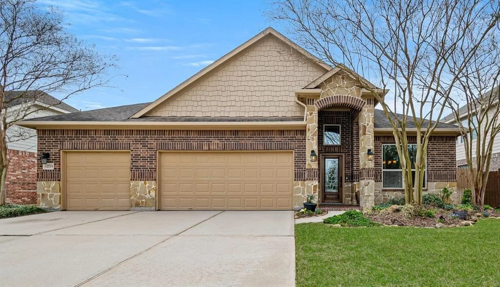 Unit for sale at 12715 Arlington Meadows Lane, Tomball, TX 77377