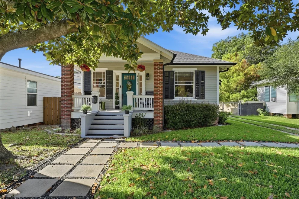 Unit for sale at 4524 Avenue O 1/2, Galveston, TX 77551