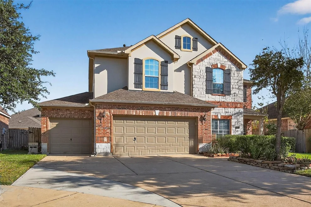 Unit for sale at 11650 Brentcross Drive, Tomball, TX 77377