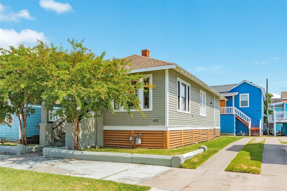Unit for sale at 4213 Avenue S, Galveston, TX 77550