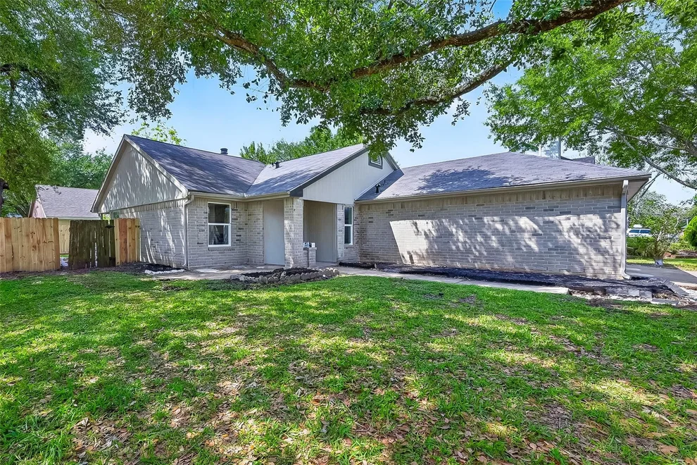 Unit for sale at 2903 Silent Drive, Sugar Land, TX 77498