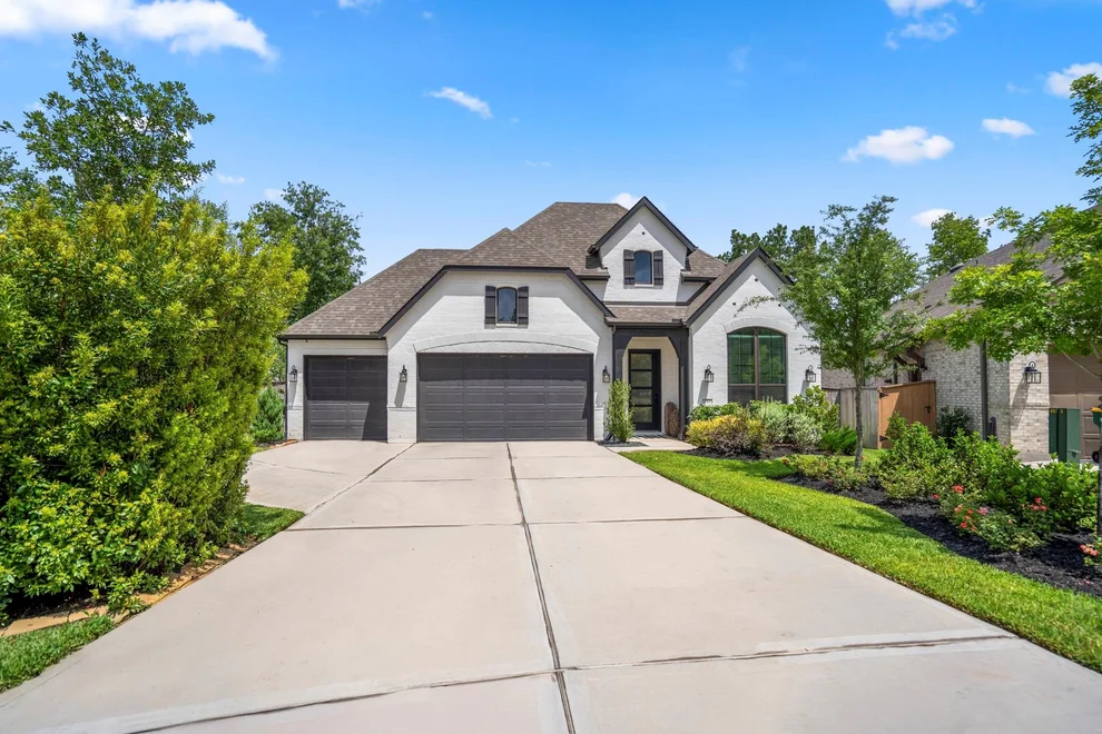 Unit for sale at 112 Morning Nook Court, Montgomery, TX 77316