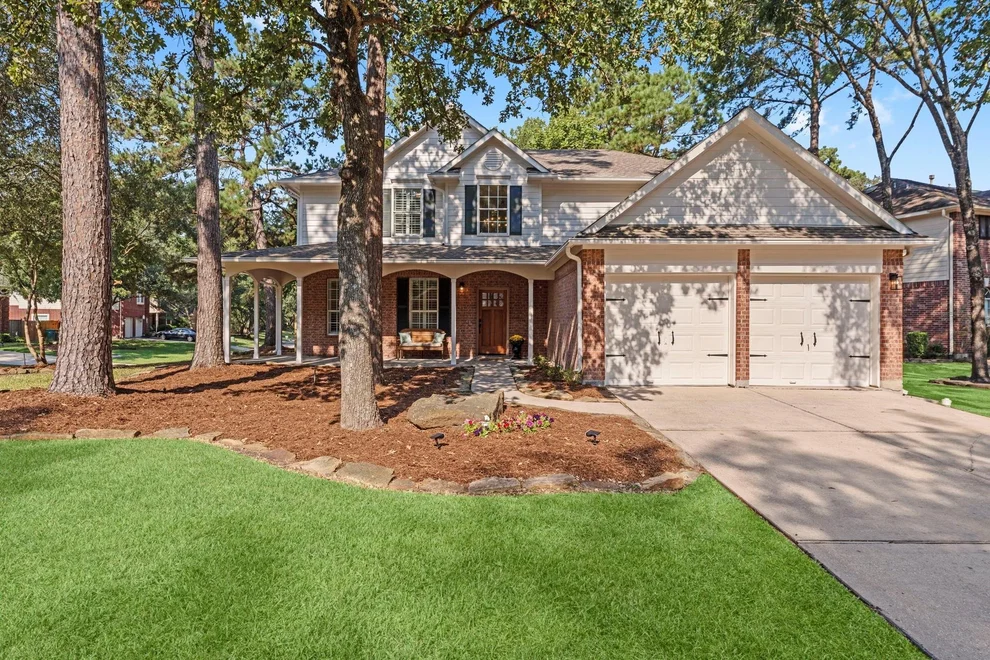 Unit for sale at 11 Snow Woods Court, The Woodlands, TX 77385