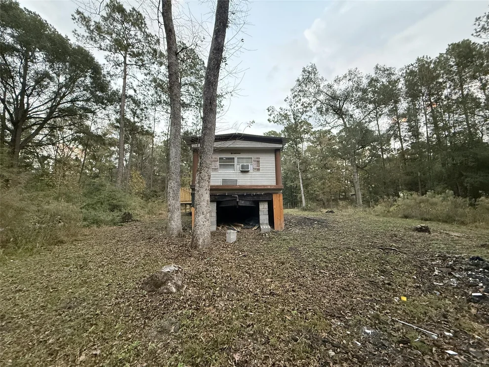 Unit for sale at 279 White Oak Circle, Trinity, TX 75862