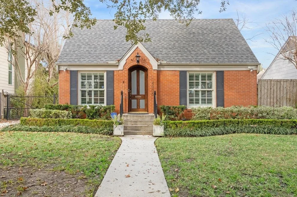 Unit for sale at 4006 University Boulevard, West University Place, TX 77005