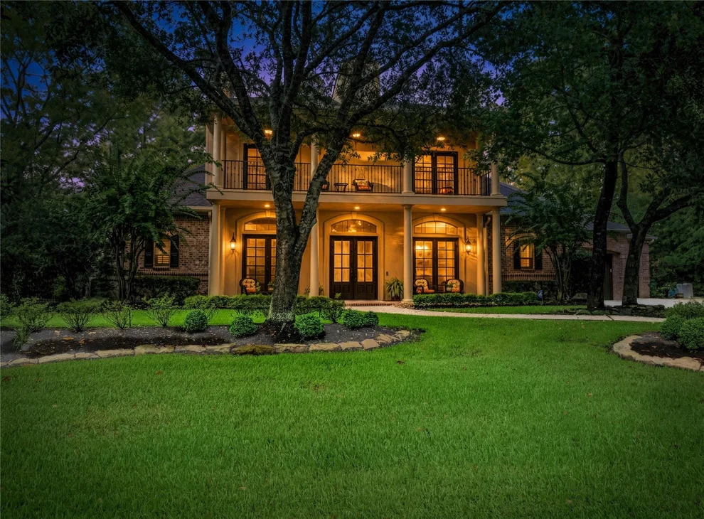 Unit for sale at 70 W Ambassador Bend, The Woodlands, TX 77382