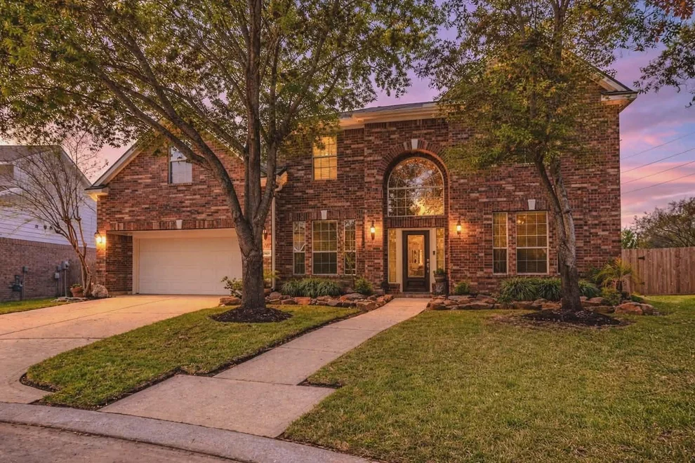 Unit for sale at 17819 Gables Bend Drive, Tomball, TX 77377