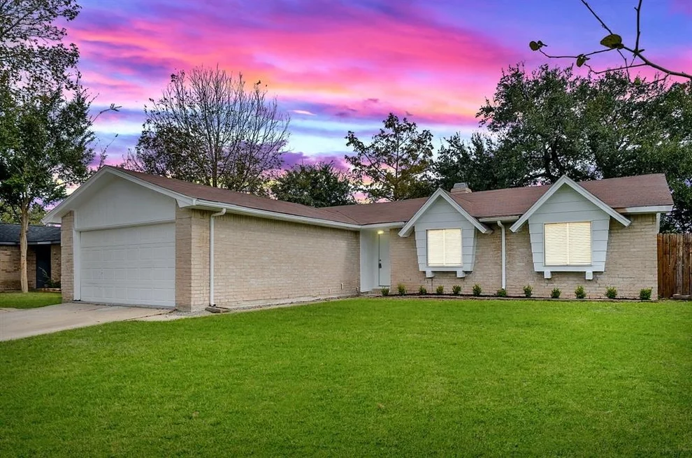Unit for sale at 10515 Gulfstream Lane, Sugar Land, TX 77498