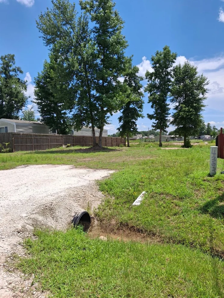 Unit for sale at 825 County Road  51023, Cleveland, TX 77327