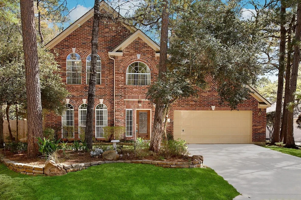 Unit for sale at 26 Serene Creek Place, The Woodlands, TX 77382