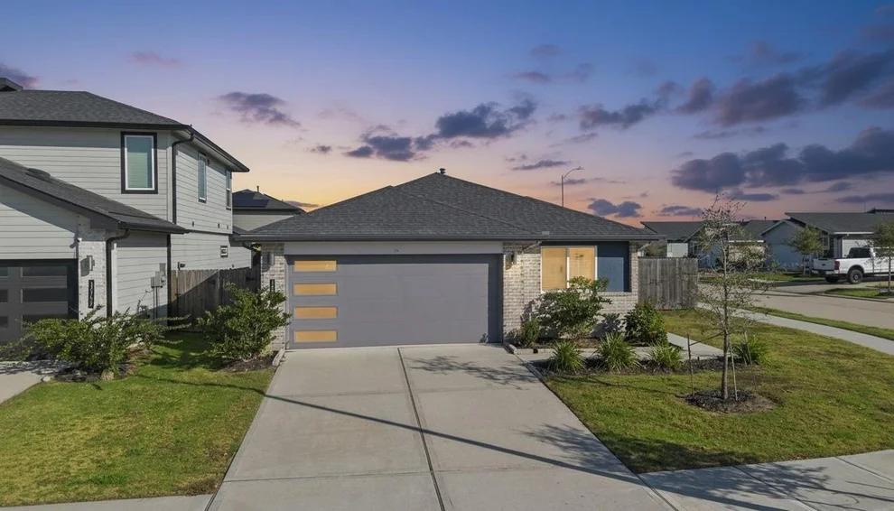 Unit for sale at 12709 Sainsbury Drive, Houston, TX 77047