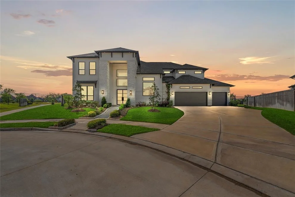 Unit for sale at 10206 Regatta Shore Drive, Missouri City, TX 77459
