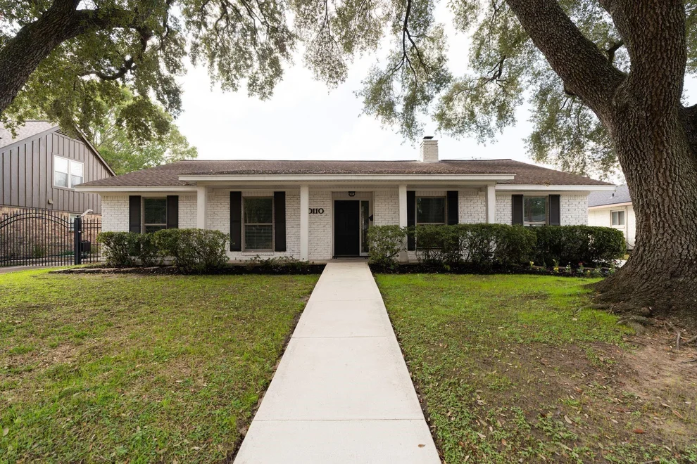 Unit for sale at 10110 Bob White Drive, Houston, TX 77096