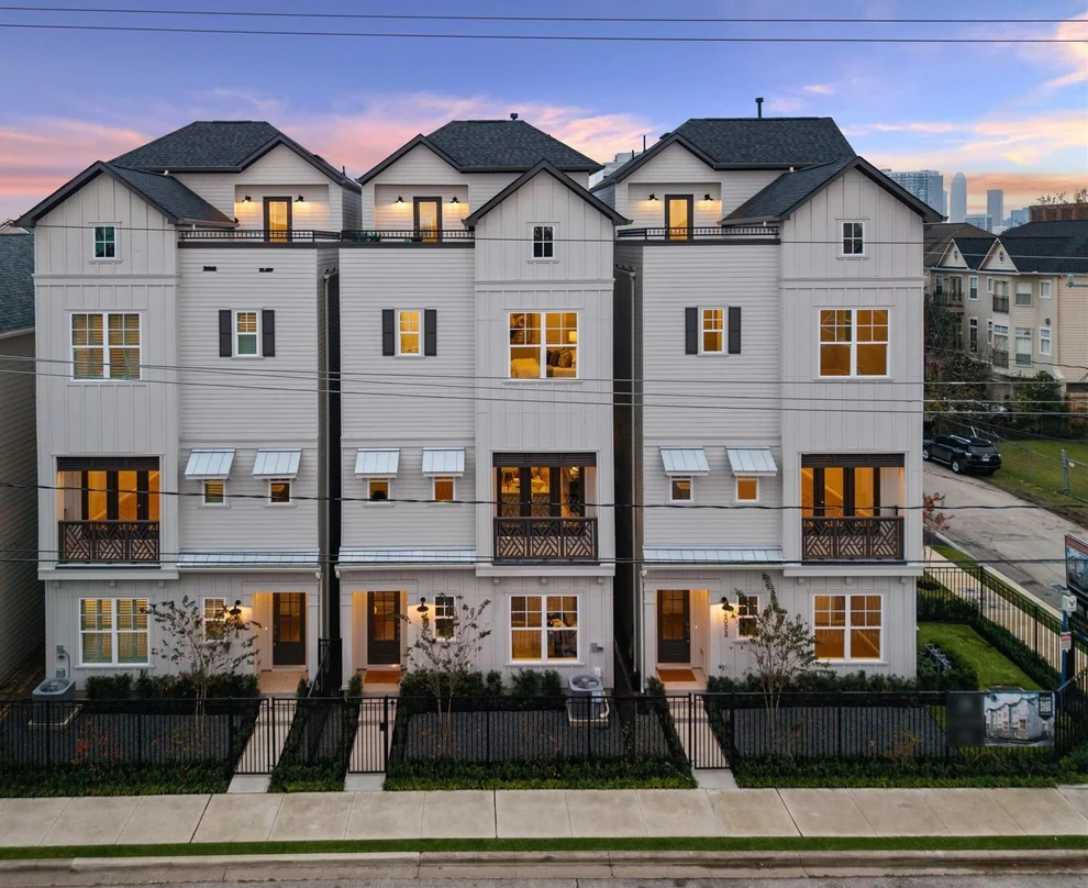 Unit for sale at 4032 Blossom Street, Houston, TX 77007