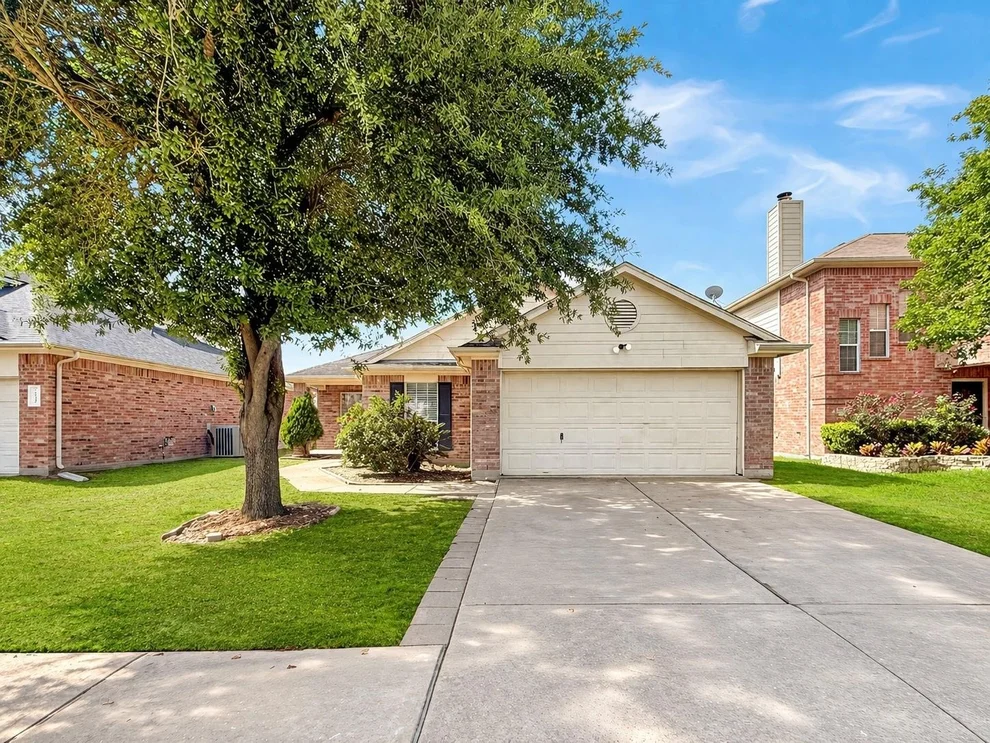 Unit for sale at 10311 Mills Point Drive, Houston, TX 77070